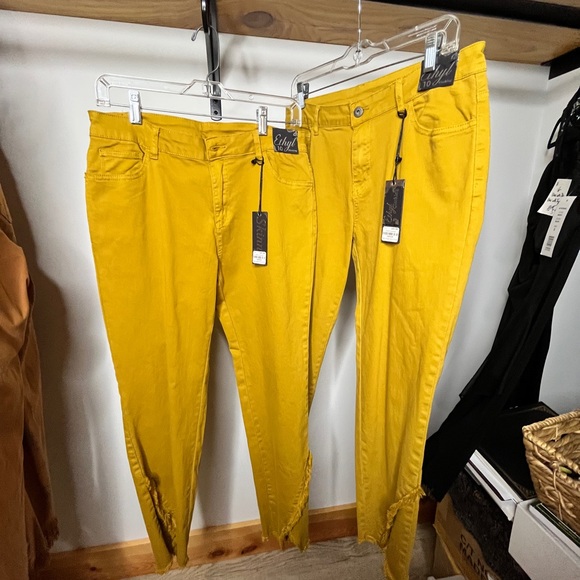 Women's Skinny Jeans in Mustard Yellow - Ethyl - Picture 4 of 16